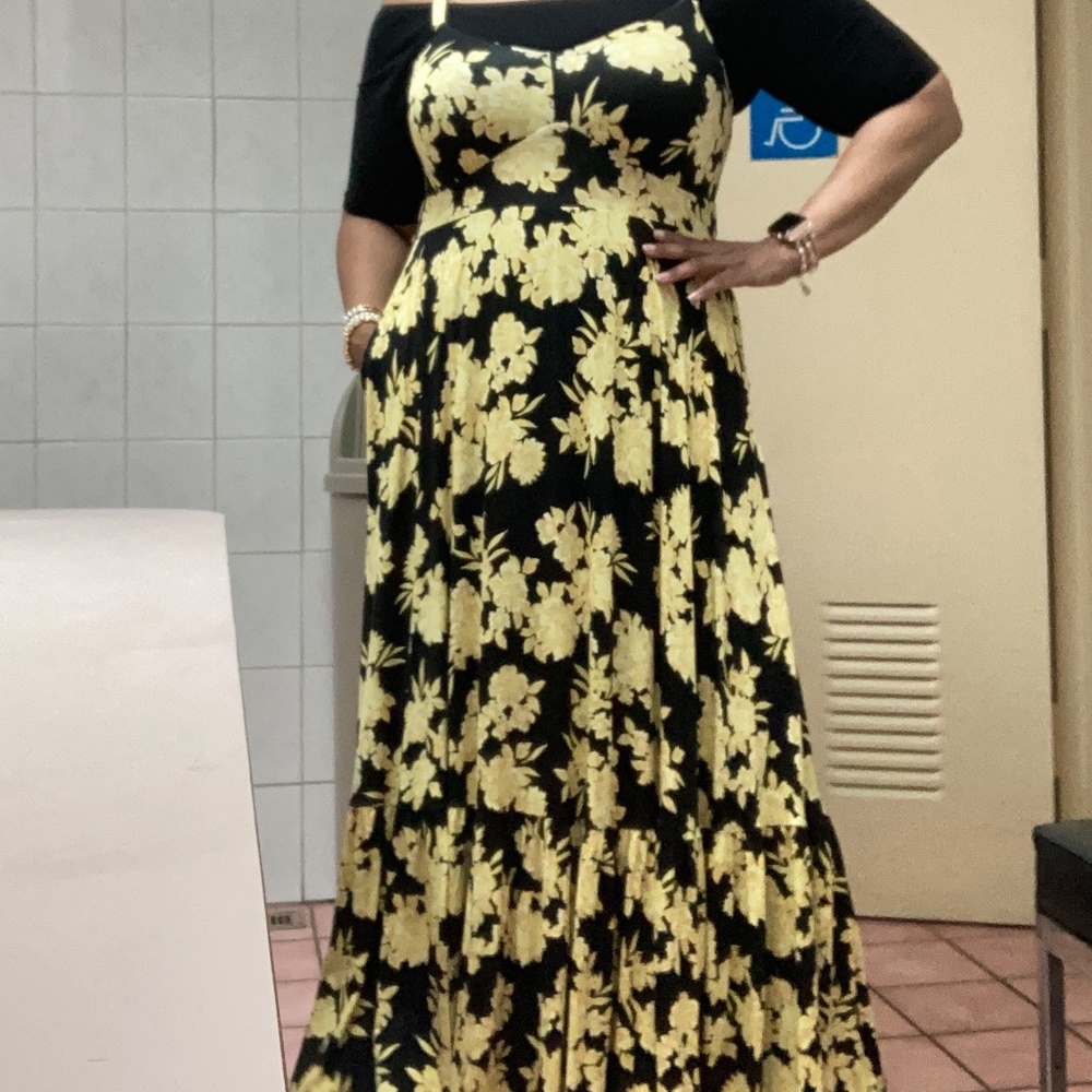 TORRID NWT MAXI SUPER SOFT TIERED DRESS Floral Print Size 1 - Picture 9 of 16